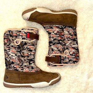 PLAE Brown and Multicolor Patterned boots size 3.